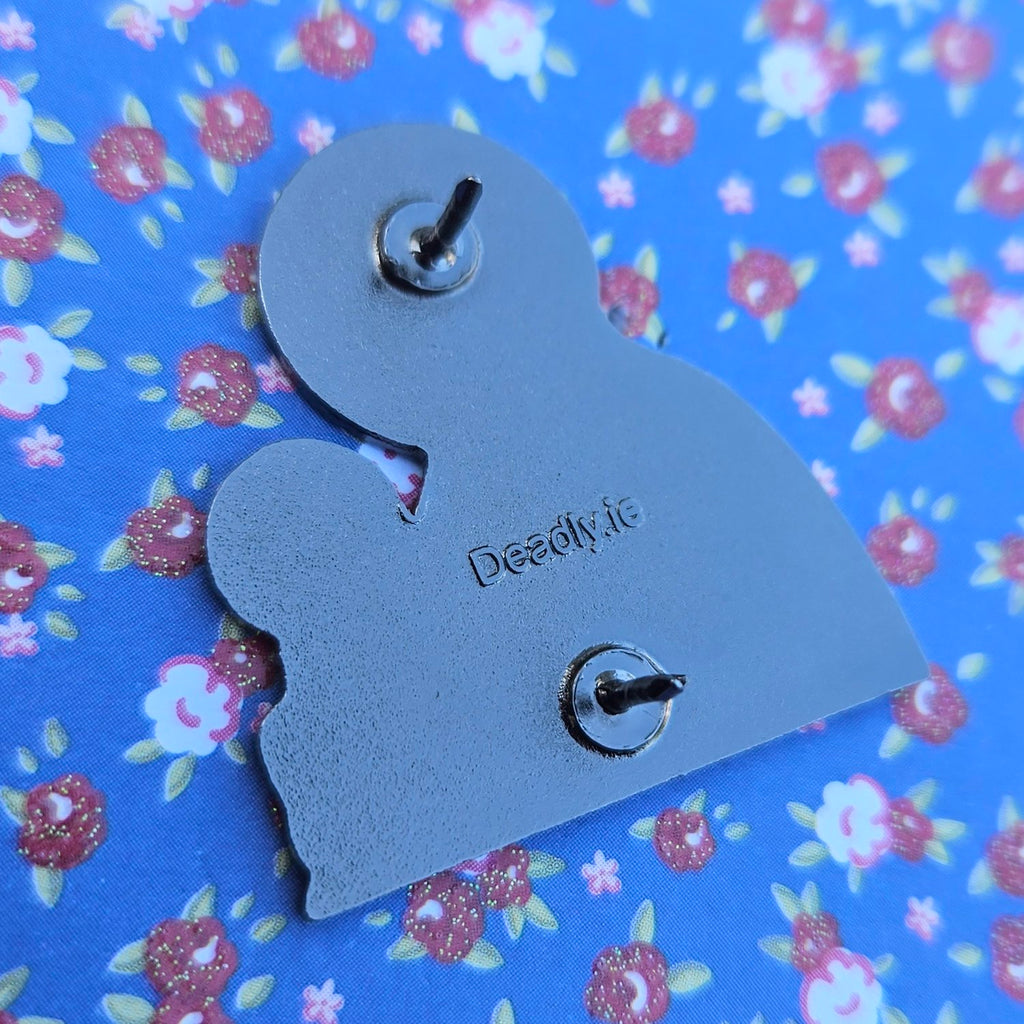 The back of the Pint Baby Enamel Pin with deadly.ie embossing