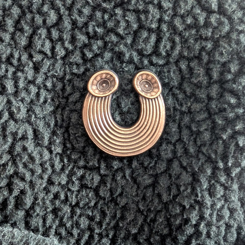The Gleninsheen Gorget pin